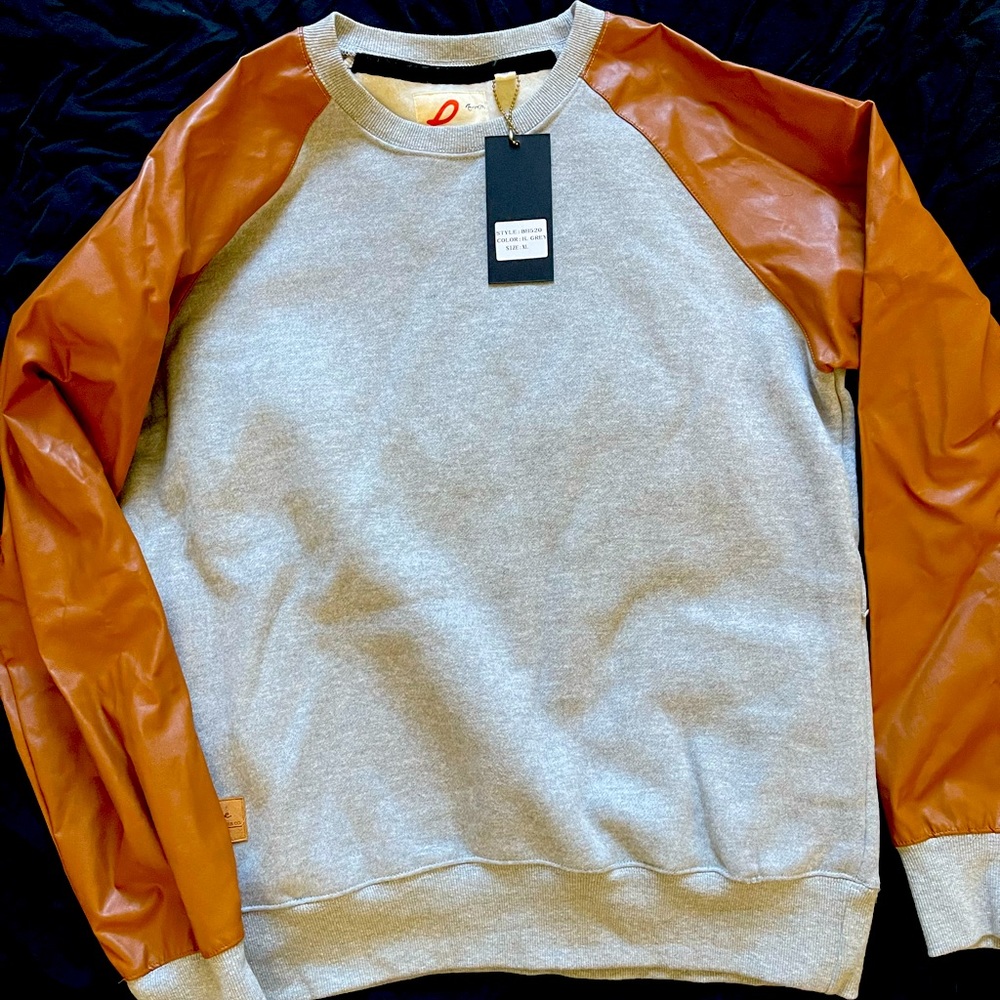 Doesn’t fit and never worn